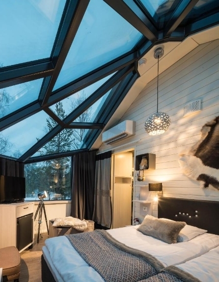 03/08 民宿→洛斯托國家公園(礦產體驗)→民宿→極光之夜