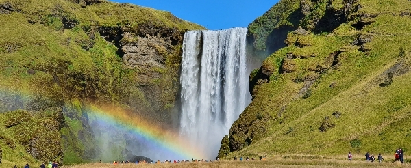 DAY4 賽爾福斯→塞里雅蘭瀑布→斯科加瀑布→黑沙灘(飛機殘骸/玄武岩壁) →維克→極光之夜