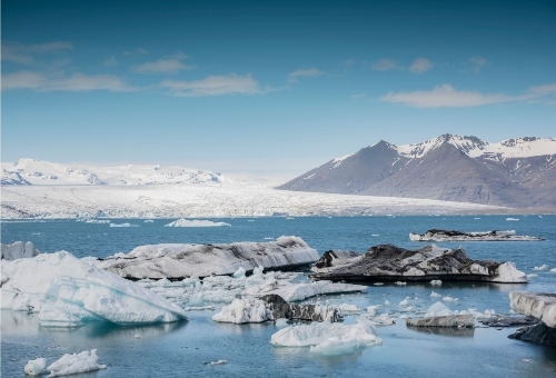2026【09/15,10/01 冰島】極光下的白日夢，傑古沙龍冰河湖、黃金圈、瀑布巡禮、黑沙灘 環遊13日 